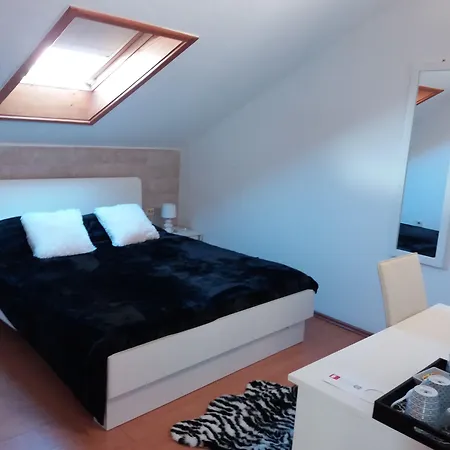 Hotel apartamentowy Jidro Trogir