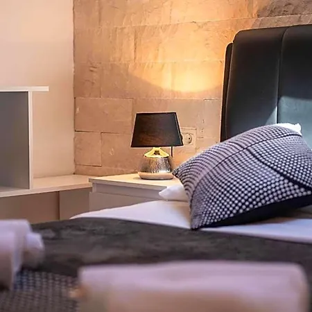 Aparthotel Jidro