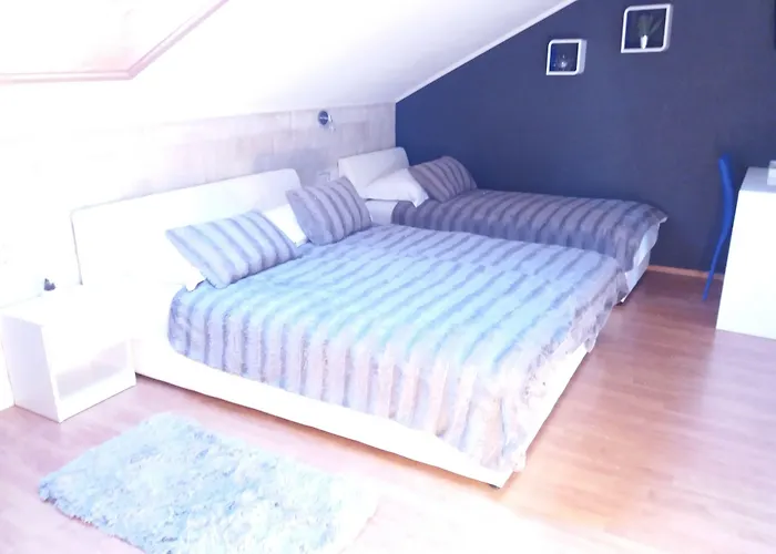 季德罗别墅 3* 特罗吉尔